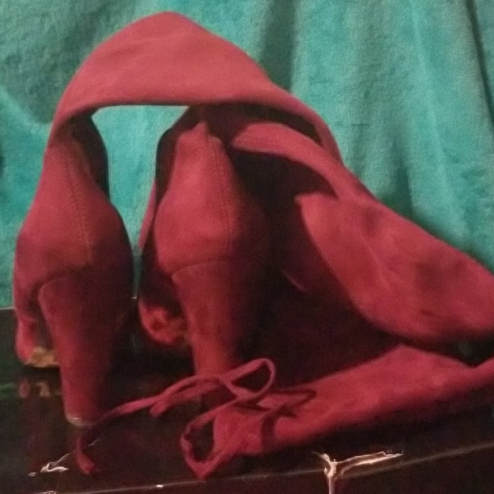 Boots - Picture 4 of 6